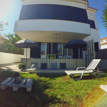 Lisbon Waves Surf Lodge Almada Exterior foto