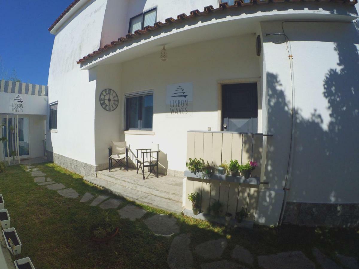 Lisbon Waves Surf Lodge Almada Exterior foto