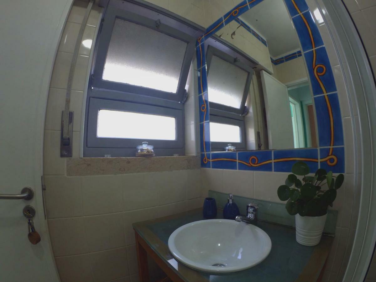 Lisbon Waves Surf Lodge Almada Exterior foto