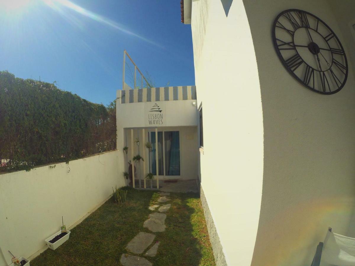 Lisbon Waves Surf Lodge Almada Exterior foto