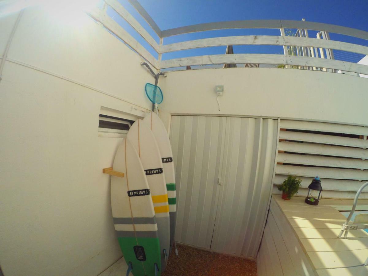 Lisbon Waves Surf Lodge Almada Exterior foto
